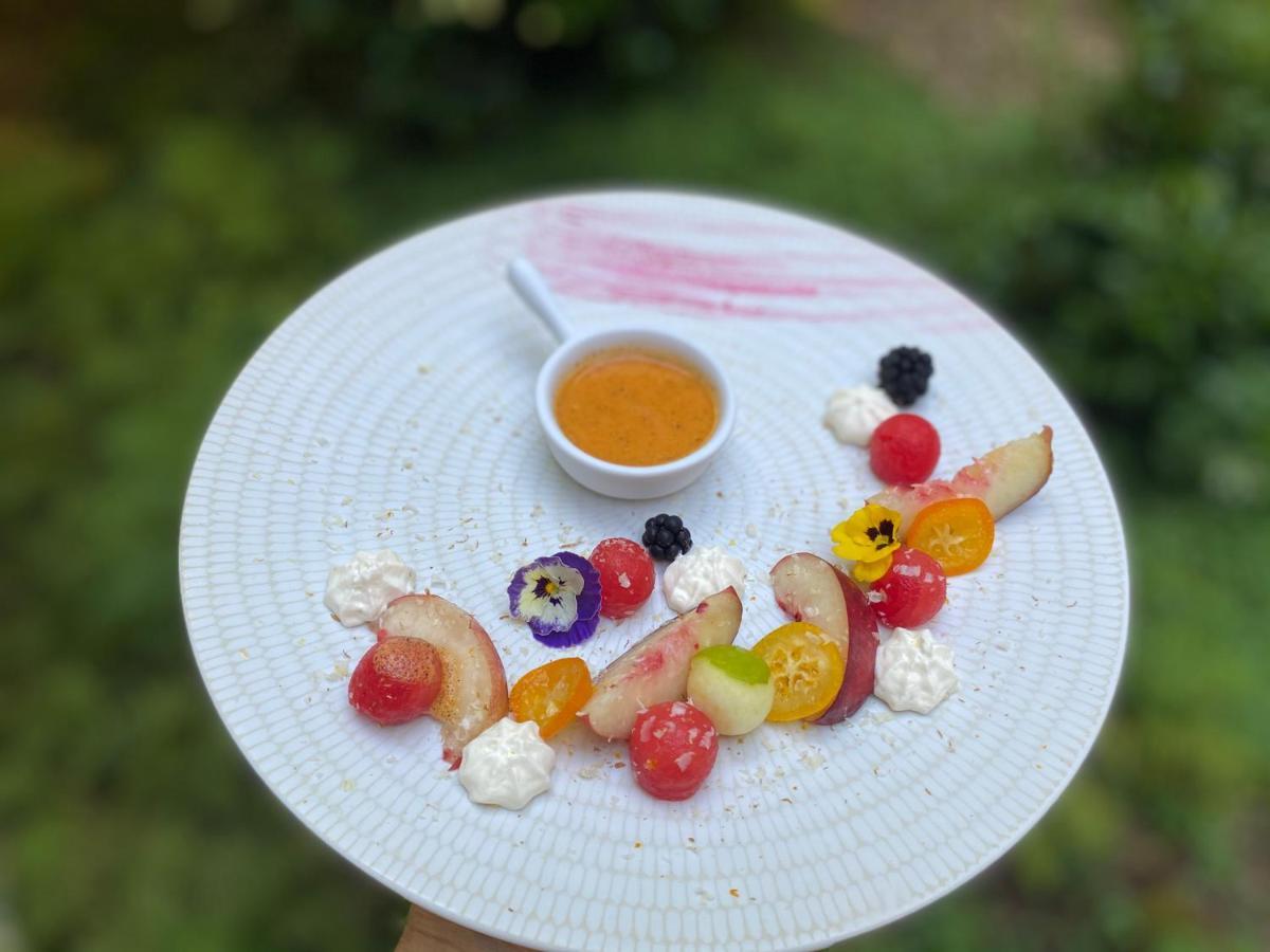 Latitude Ouest Hotel Restaurant & Spa Locronan Eksteriør bilde