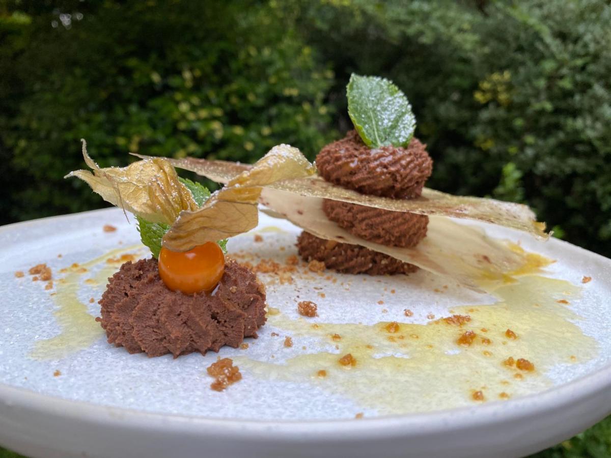 Latitude Ouest Hotel Restaurant & Spa Locronan Eksteriør bilde