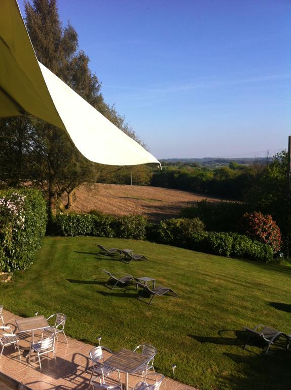 Latitude Ouest Hotel Restaurant & Spa Locronan Eksteriør bilde